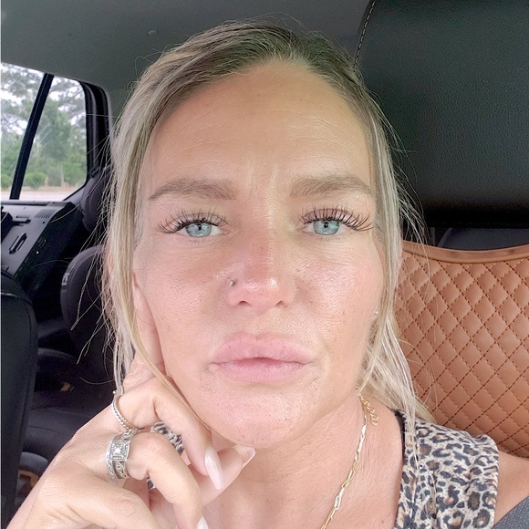 Meet your Posher, Jill - Picture 1 of 3